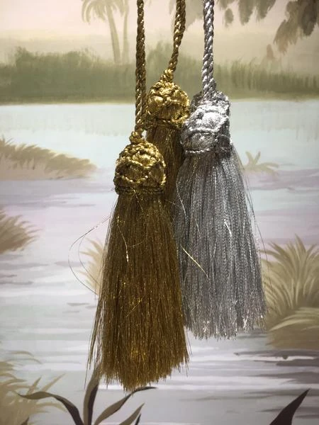 escape Christmas Tassel 1 escape Christmas Tassel