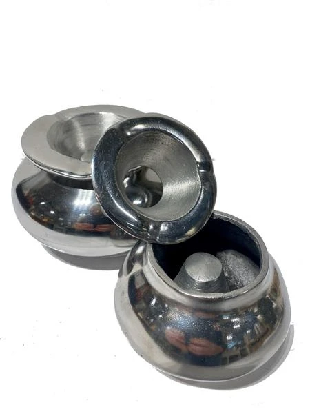 escape Large Round Metal Ashtray 3 escape Large Round Metal Ashtray